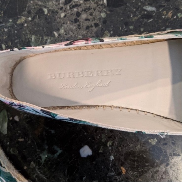 Burberry Espadrilles Floral Shoes - Picture 6 of 6
